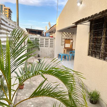 The Nest Haven Hostel Dar es Salaam Exterior foto