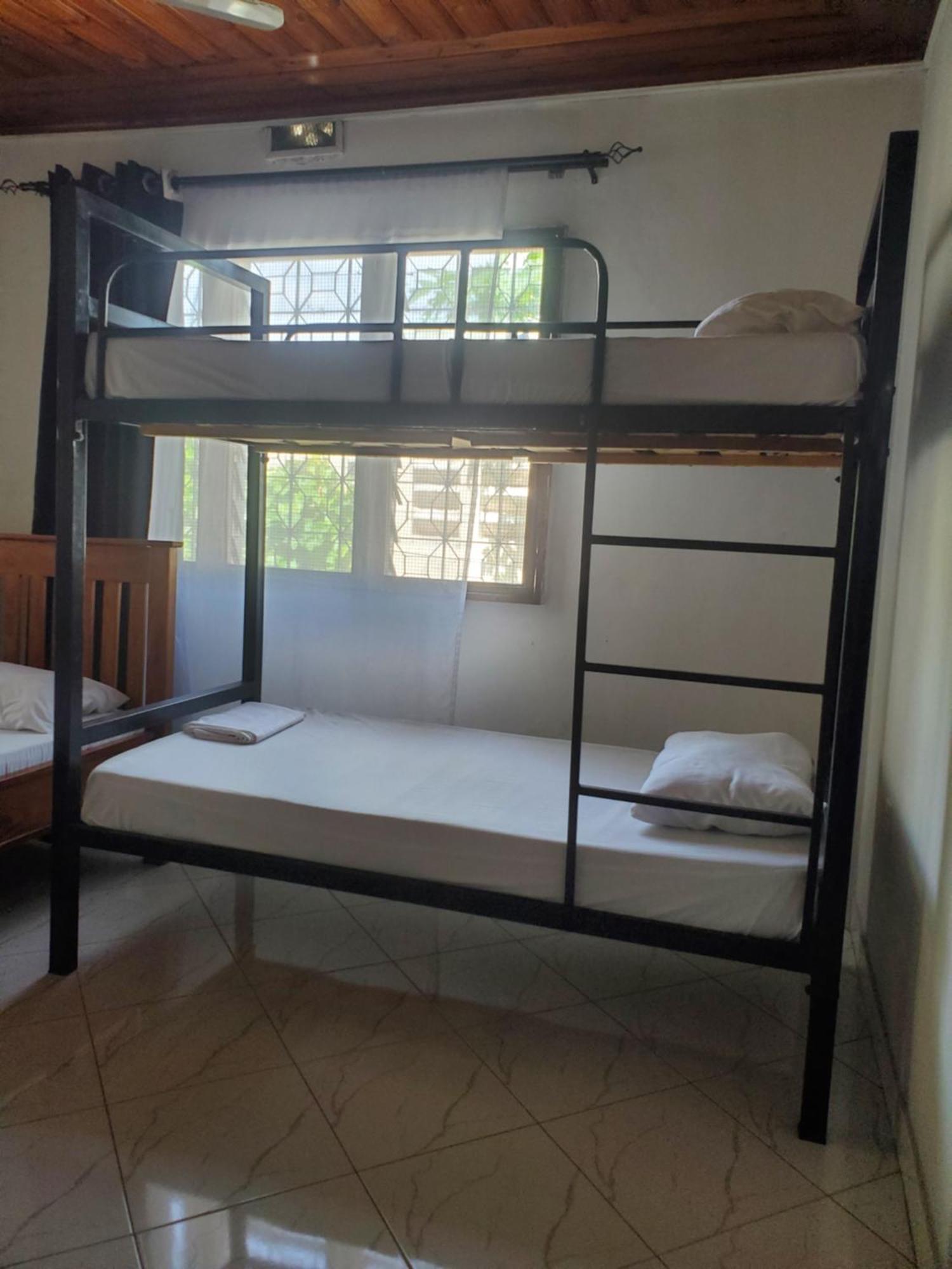 The Nest Haven Hostel Dar es Salaam Exterior foto